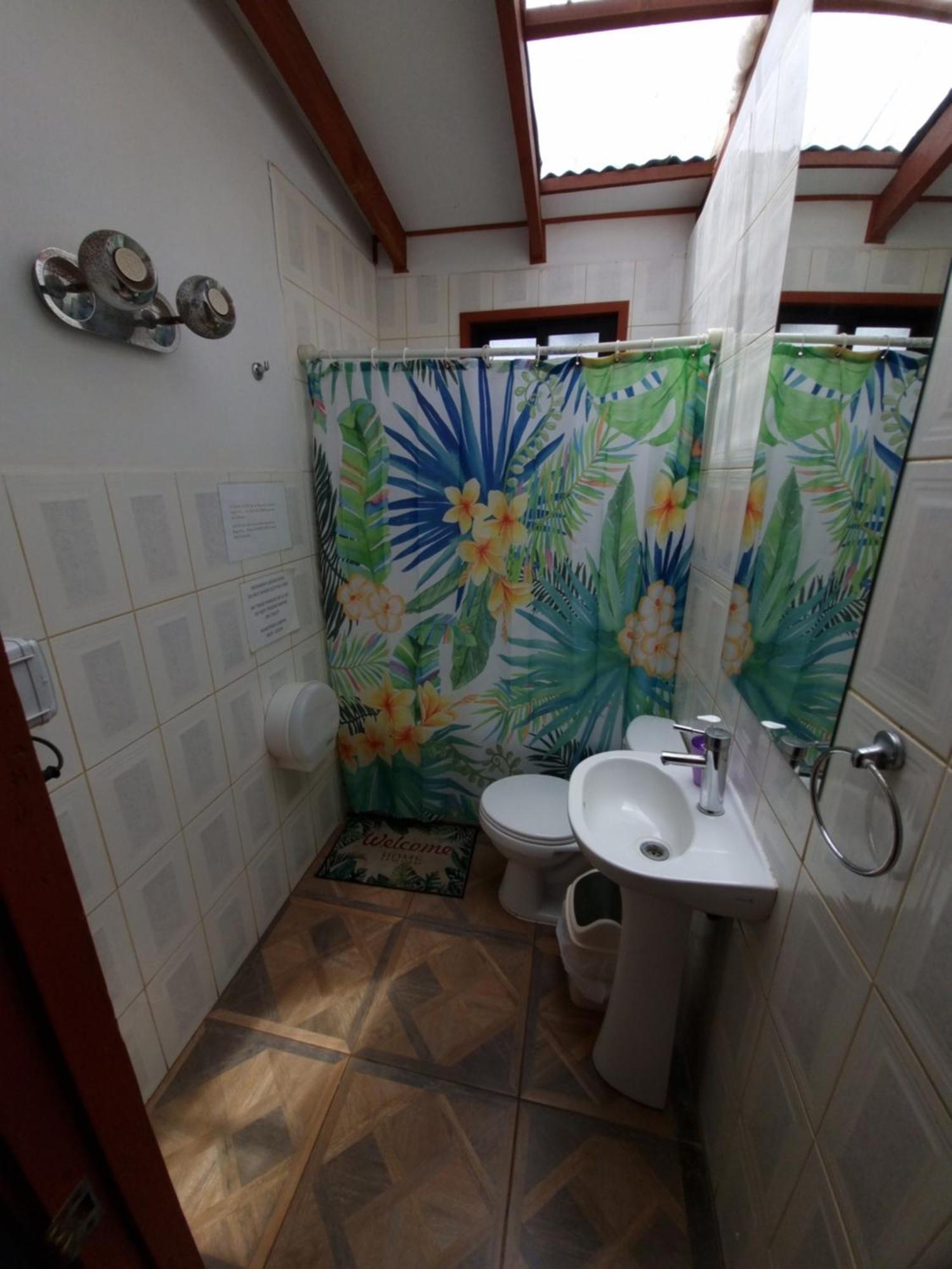 Hostal Vieroto Hanga Roa Luaran gambar